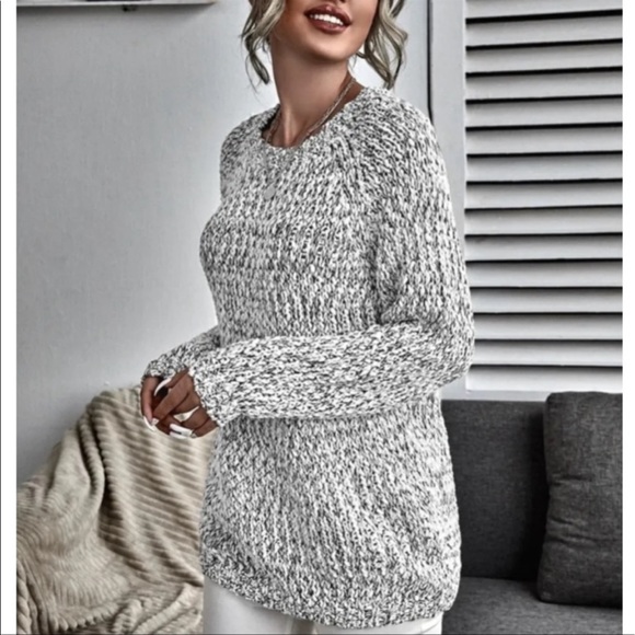 Gorgeous Grey Long Sleeve Sweater with Black Bow Cutout Detail - Picture 5 of 5